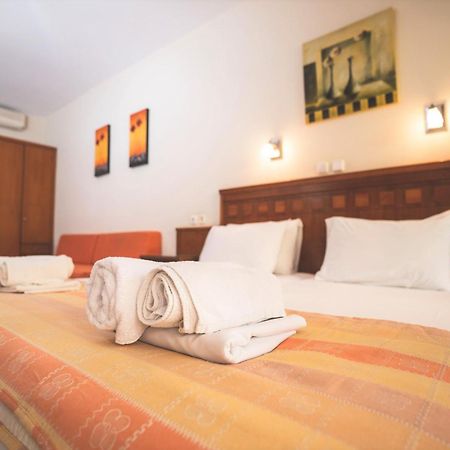 Helios Apartments Kato Daratso Bilik gambar
